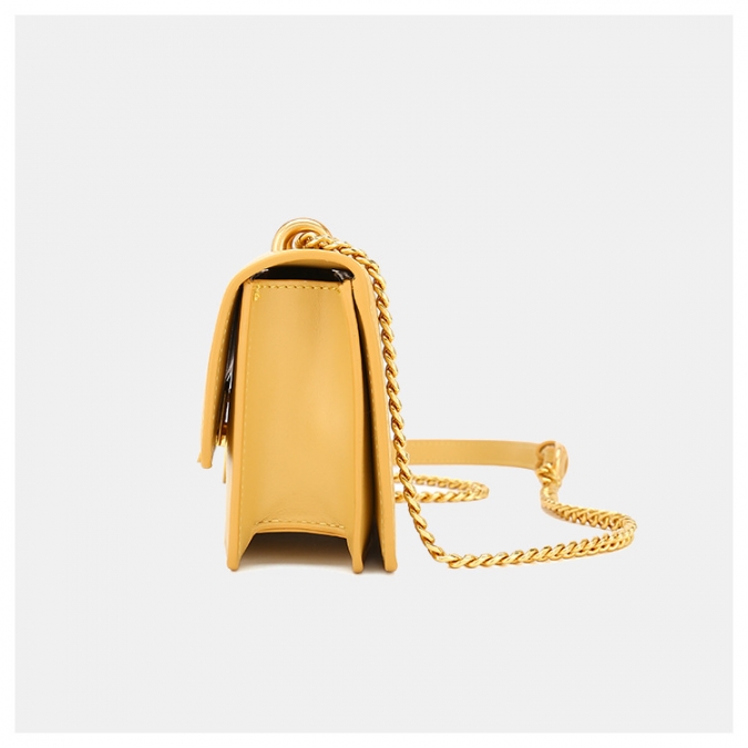 Bolso bandolera de cadena dorada pequeña de diseño nuevo con cerradura metálica 